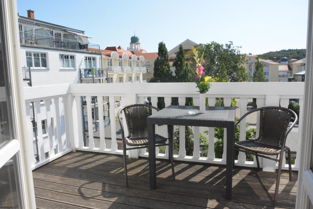 Doppelzimmer mit Balkon